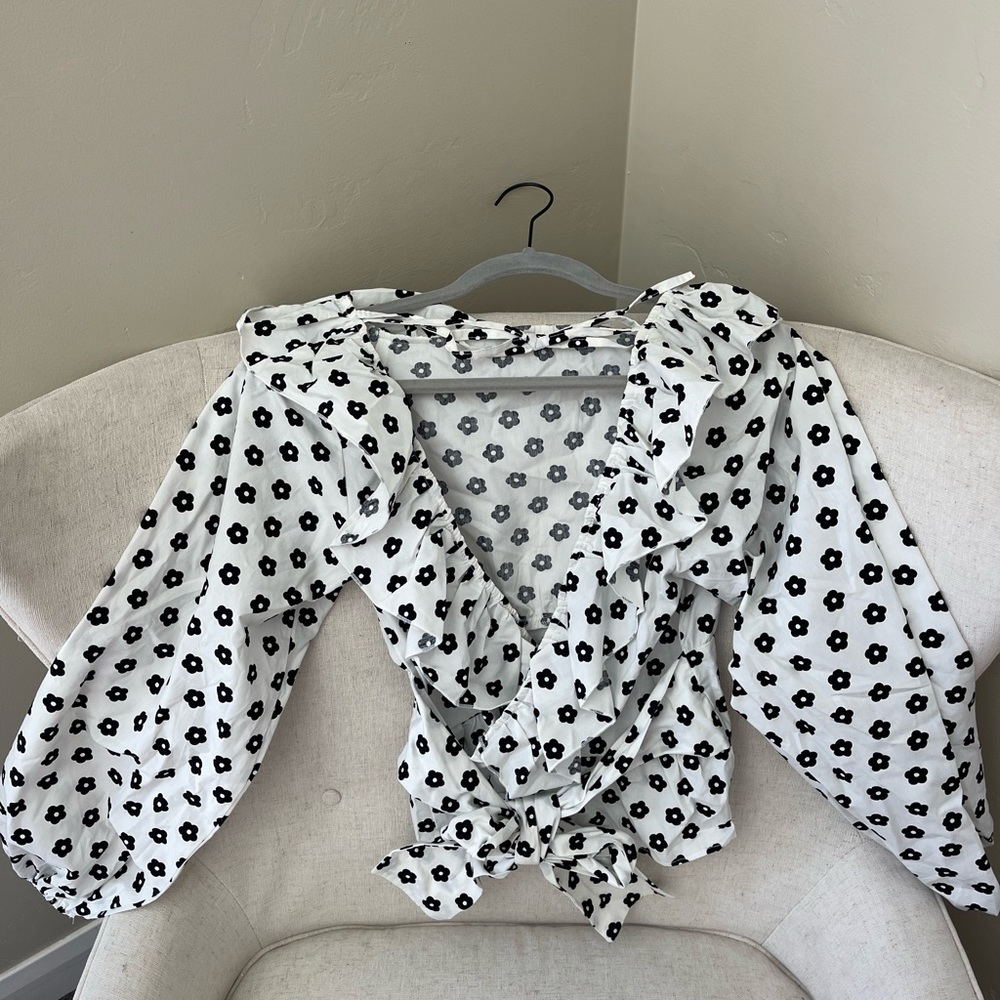 Fun tie blouse !!